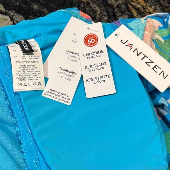 Jantzen Cascade Blue Resume To Bloom Capsleeve One Piece - Picture 12 of 16